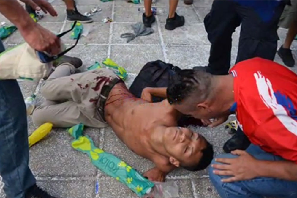 (VIDEO I FOTO) TEŠKO PODNELI PORAZ: Tri Kostarikanca izbodena na trgu u San Hozeu!