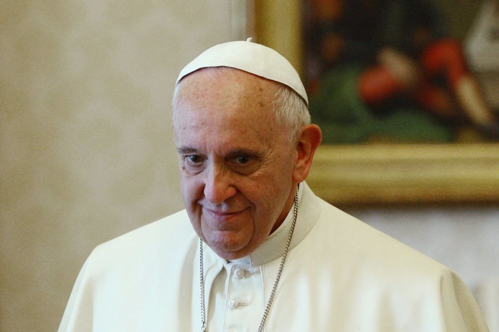 Papa Franja: Katolici ne treba da se razmnožavaju kao zečevi