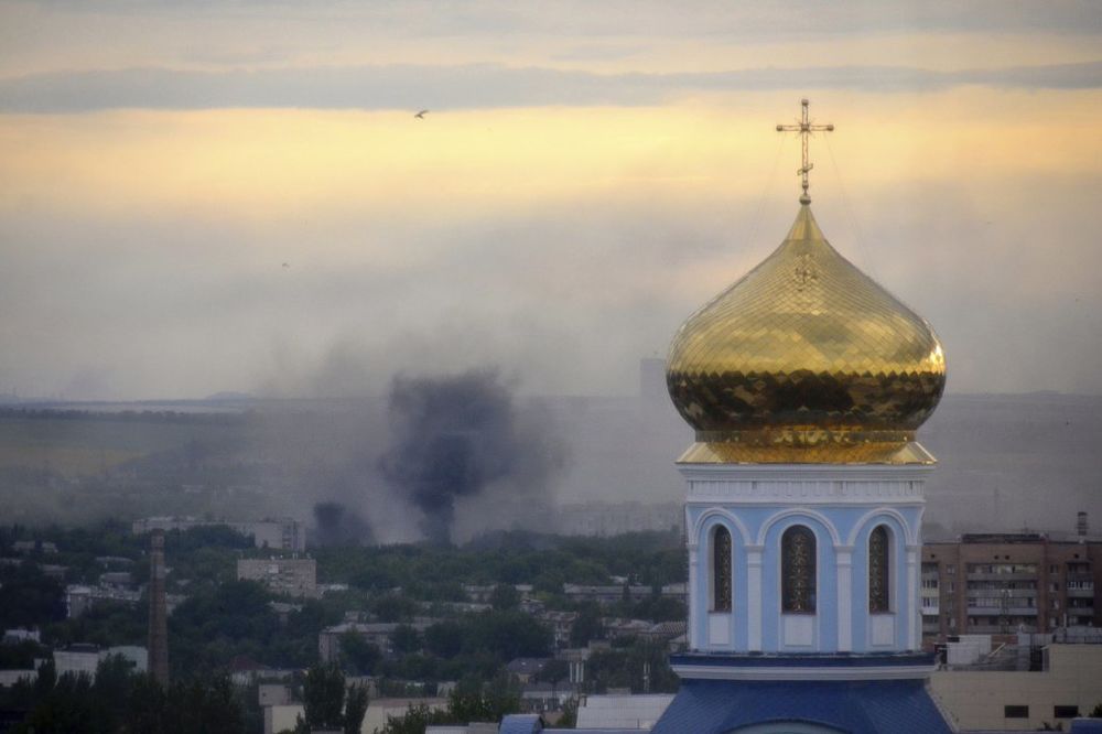 Ukrajinska vojska razorila pravoslavnu crkvu u centgru Luganska