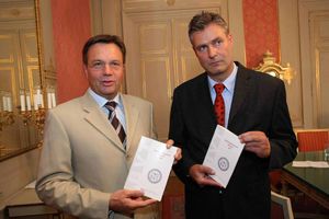GERT POLI TVRDI: Austrijska ministarstva puna špijuna!