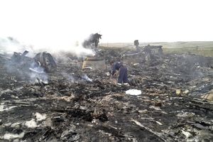 Pronađena crna kutija srušenog malezijskog aviona