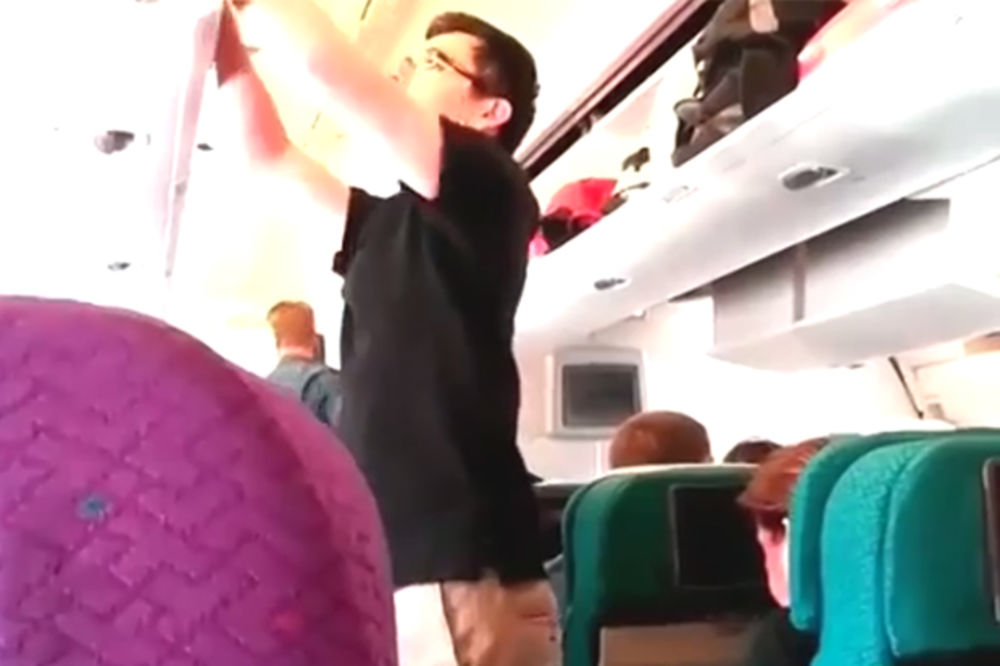 (VIDEO) Poslednji snimak putnika malezijskog aviona koji je pao u Ukrajini!