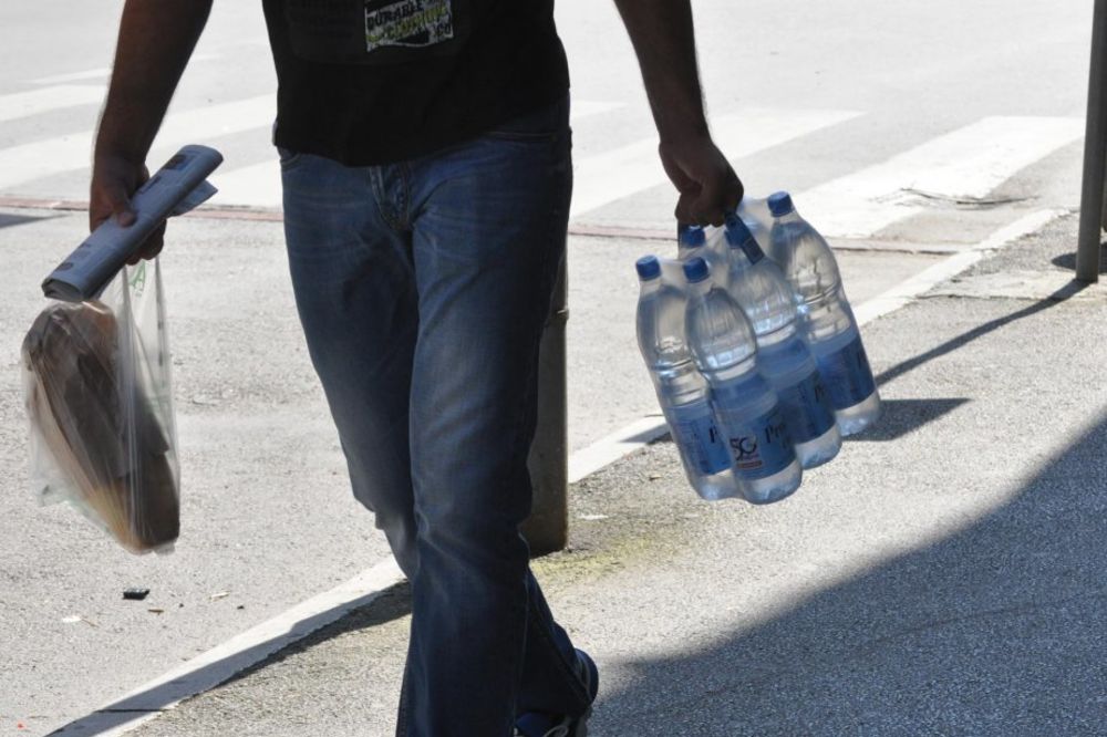 UŽICE NA 32 STEPENA: Stanovnici najtopliji dan provode bez pijaće vode!