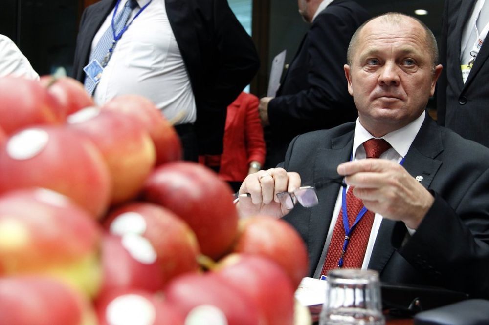 SAVICKI: Poljska tuži Rusiju kod STO zbog embarga na voće i povrće