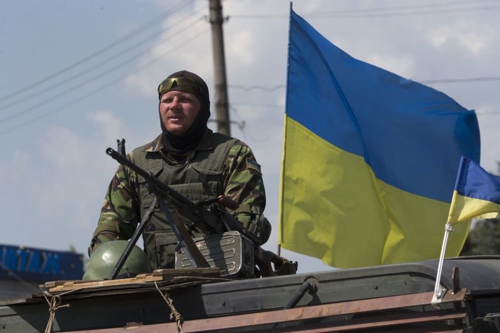 (VIDEO) ČEKAJU SAMO KOMANDU ZA NAPAD: Ukrajina nagomilala 150.000  vojnika granicama Donbasa!