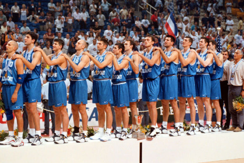 (VIDEO) GODINE DOMINACIJE: Na današnji dan 1998. godine košarkaši osvojili zlato na SP