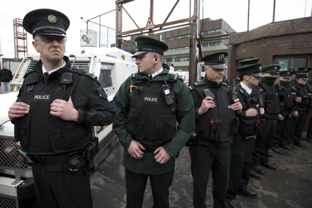 SEVERNA IRSKA UZDRMANA: Preminuo policajac ranjen u napadu Nove Ire