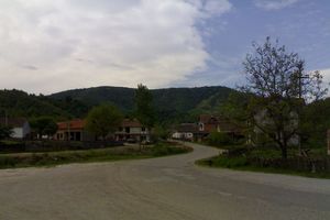 BELA REKA: Celo selo evakuisano zbog četničkih granata!