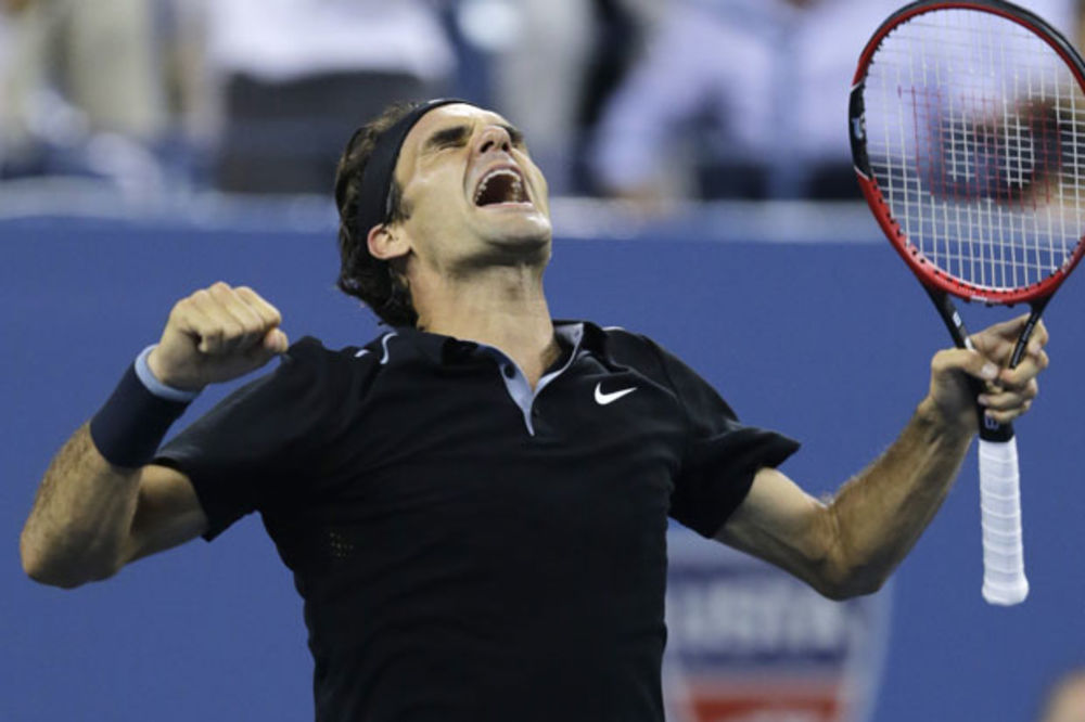 MAJSTOR OSTAJE MAJSTOR: Federer spasao dve meč lopte i izborio polufinale US opena