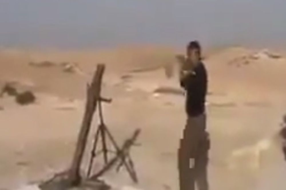 (VIDEO) Islamista pokušao da ispali granatu, a onda sebe digao u vazduh!