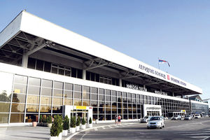 Francuski Vinci bacio oko na beogradski aerodrom