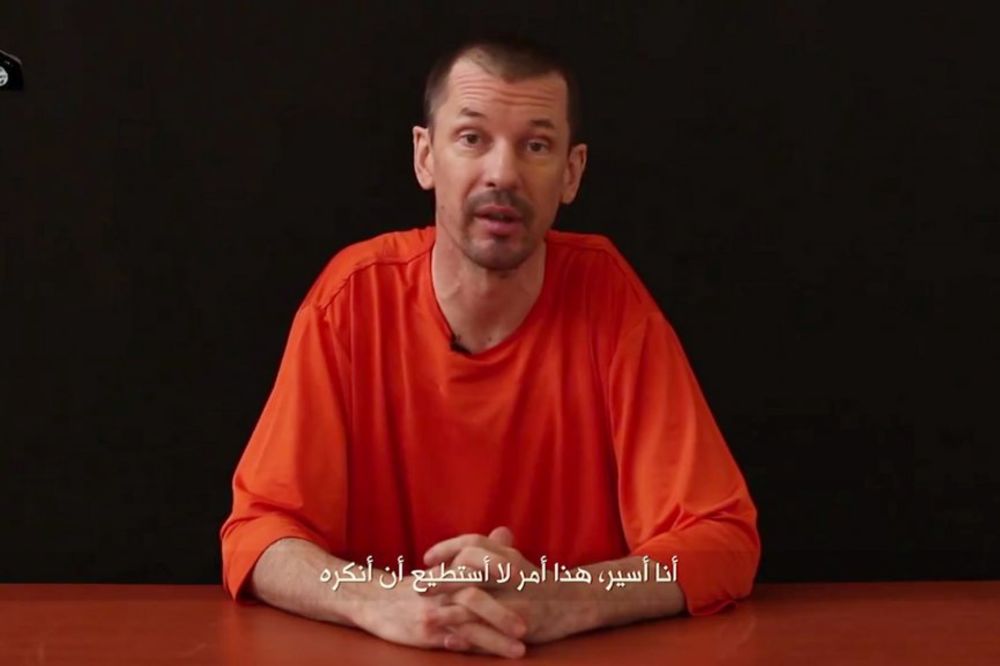 (VIDEO) ISIL ODGOVARA NA BOMBARDOVANJE: Objavljen drugi snimak taoca Džona Kantlija