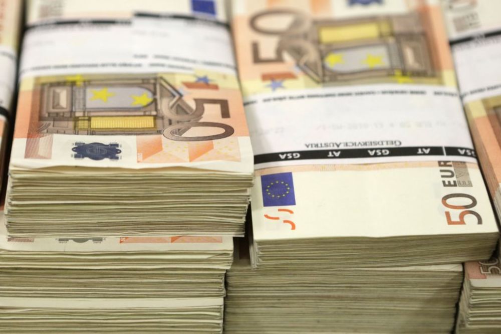 RACIJA U NAPULJU: Zaplenjeno 17 miliona evra u lažnim novčanicama