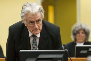 Odbrana: Radovan Karadžić nije znao za masakr u Srebrenici