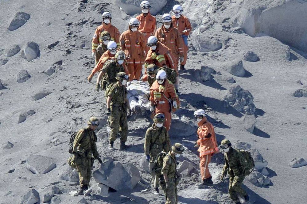 PRORADIO VULKAN: Više od 30 mrtvih nađeno na obroncima vulkana Ontake