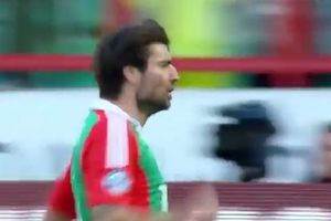 (VIDEO) NE BIRA NAČIN: Hrvatski fudbaler rukom postigao gol za Lokomotivu