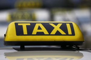 PUTOVALE 30 SATI: Bake iz Britanije se iz Dubrovnika kući vratile taksijem!