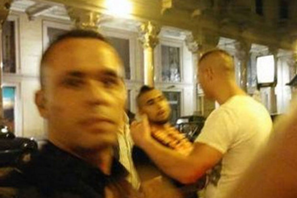 IZBAČEN NA ULICU: Vidal se napio i tukao sa obezbeđenjem u noćnom klubu uoči meča sa Romom
