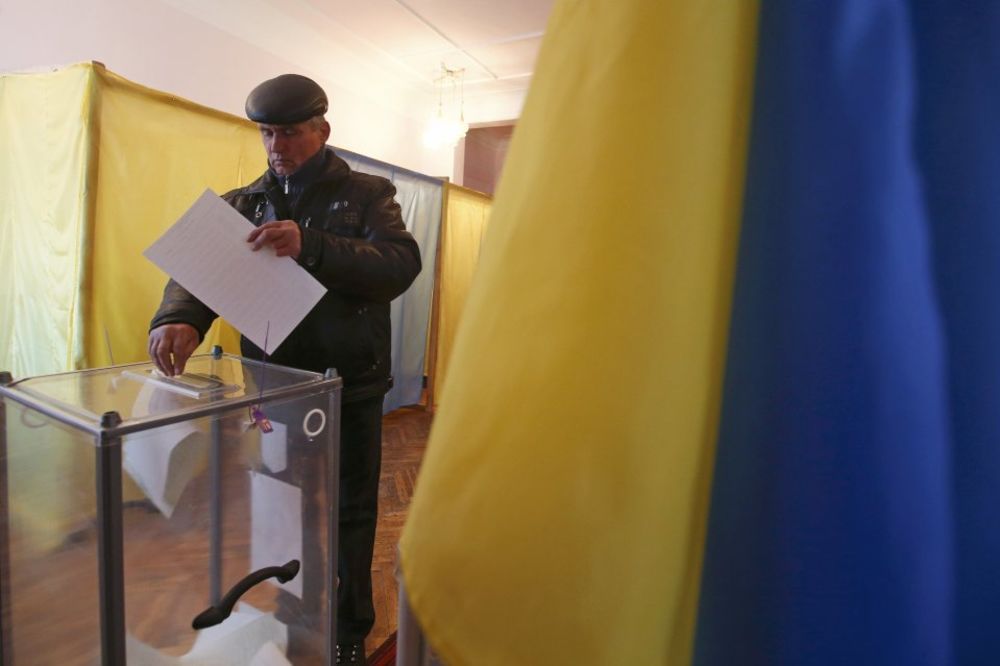 IZBORI U UKRAJINI: Porošenko na istoku, glasanje bez Donjecka i Luganska!