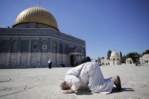 OVA IZRAELSKA ODLUKA SE NEĆE SVIDETI ARAPIMA Naređeno rušenje poznate džamije, jevrejski doseljenici opkoljavaju Al-Aksu