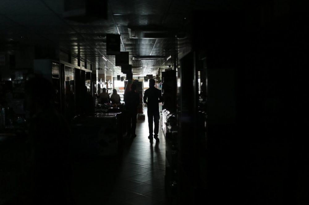 BANGLADEŠ U MRAKU: Cela zemlja ostala bez struje
