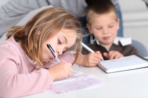 NEĆE DA ČITAJU I PIŠU: Prepoznajte da li dete ima disleksiju ili je razmaženo!