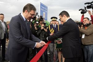 SVEČANO NA GRANICI: Premijeri Vučić i Ponta otvorili prelaz Nakovo-Lunga