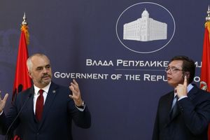 VUČIĆ I RAMA ZAJEDNO U ELBASANU: Ambasador Srbije na sastanku sa čelnicima FS Albanije
