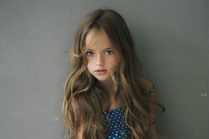 SUROVO ILI SMELO: Kristina ima samo 9 godina i profesionalni je model!