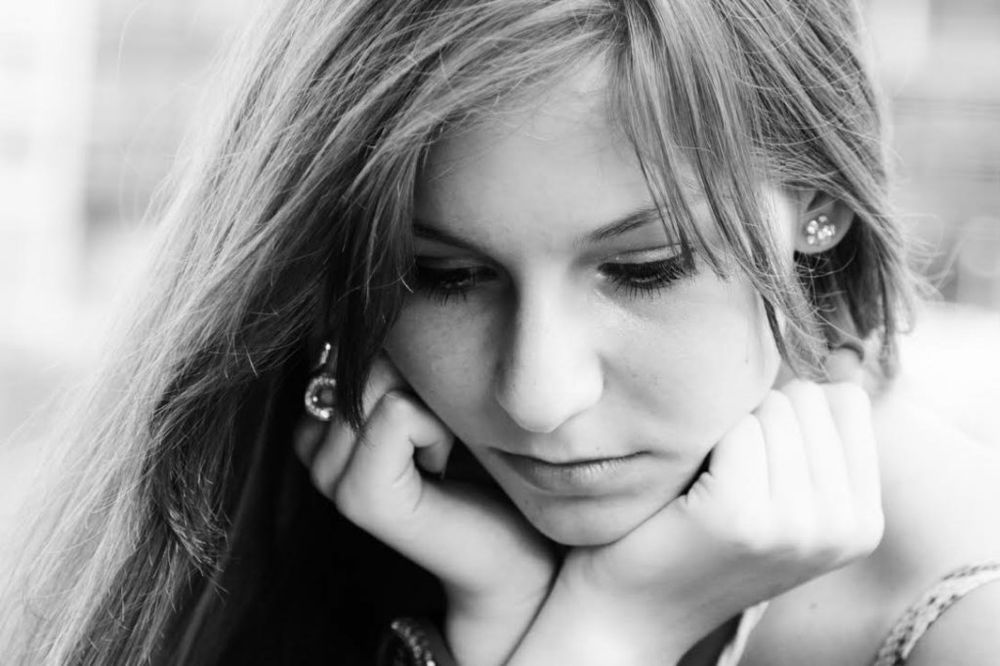 SAVETI ZA RODITELJE: Kako sprečiti razvoj depresije kod tinejdžera