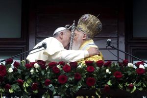 (FOTO) U NAJAVI KRAJ RASKOLA: Papa Franja pozvao na jedinstvo katoličke i pravoslavne crkve