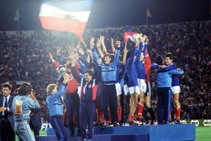 (VIDEO) TADA SU I NEMCI PLAKALI: Godina kada je jugoslovenski fudbal pretio da postane vladar sveta