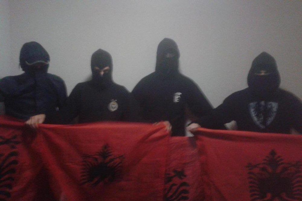 (FOTO) KURIR SAZNAJE: Grobari poskidali sve albanske zastave u mestu Tuzi kod Podgorice