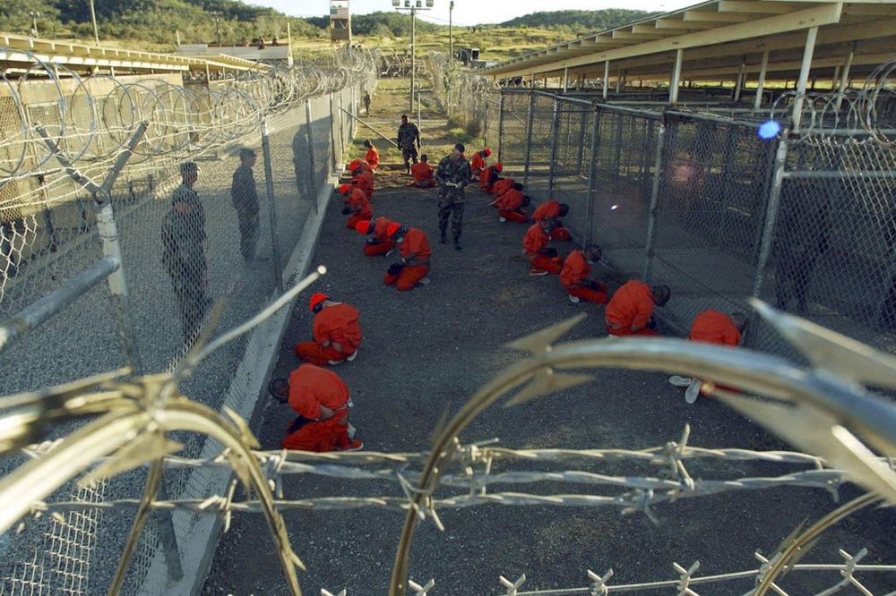 (UZNEMIRAVAJUĆA FOTOGRAFIJA) NEUROLOZI: Ljudi koje je CIA mučila imaće trajne psihološke posledice