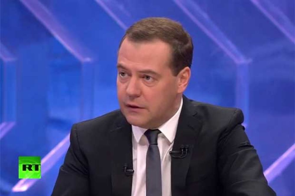RUSI MIRE HRVATSKU I SLOVENIJU: Medvedev se nada da ce države poštovati dogovore!