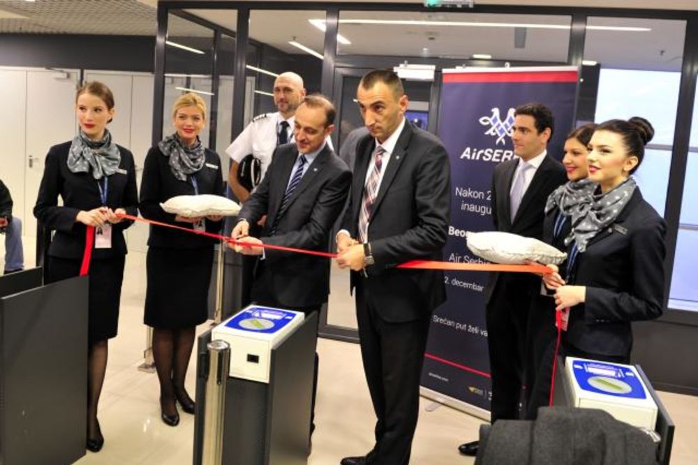 POSLE 23 GODINE: U Zagreb sleteo prvi avion iz Beograda!