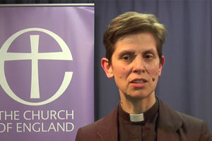 (VIDEO) ISTORIJSKI DAN: Anglikanska crkva postavila prvu ženu biskupa