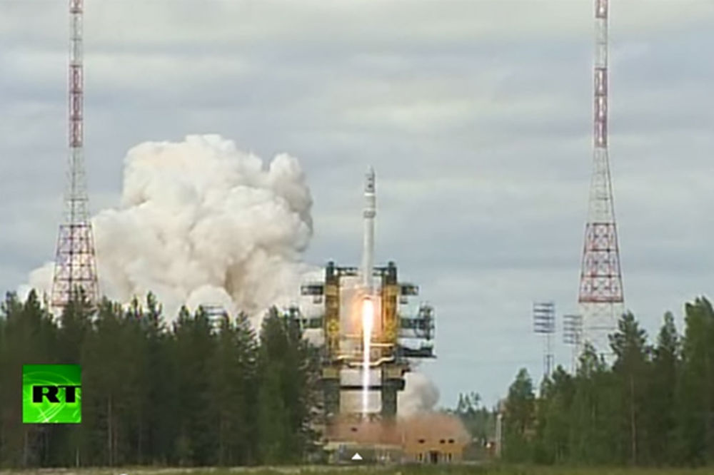 (VIDEO) OSVAJANJE SVEMIRA: Rusija uspešno lansirala novu raketu-nosač