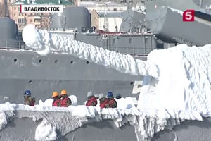 (VIDEO) DANIMA SE OTAPAO: Ovako izgleda korejski ratni brod posle susreta sa ruskom zimom
