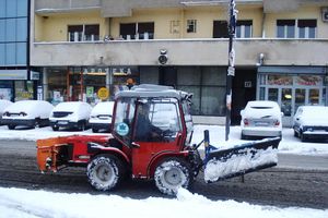 LEDENO DOBA: Kragujevac okovali sneg i hladnoća