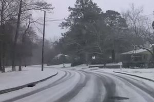 (VIDEO) SIGURNOST PRE SVEGA: Kako voziti po snegu i ledu