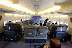 NOVA PRAVILA: U avionima Saudije žene će sedeti odvojeno od muškaraca