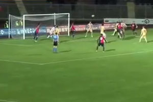 (VIDEO) U PRAVO VREME NA PRAVOM MESTU: Golman glavom postigao gol u 92. minutu za bod Gubija