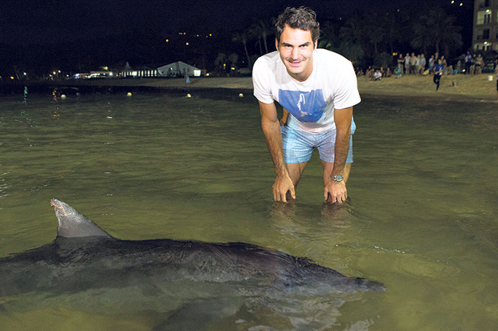 Šarapova se družila s koalama, Federer se igrao s delfinima