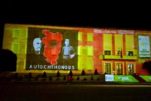 NOVOGODIŠNJA PROVOKACIJA IZ TIRANE: Edi Rama fasadu svoje vile okitio zastavom velike Albanije