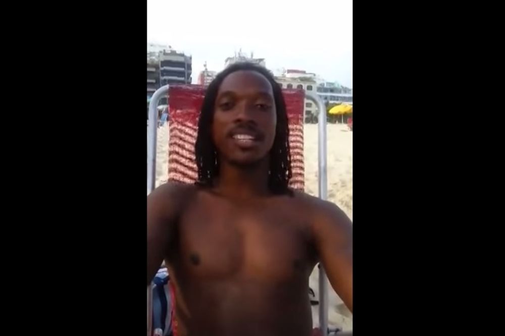 (VIDEO) BOEMČINA: Stranac na plaži peva Tominu Kafana je moja sudbina!