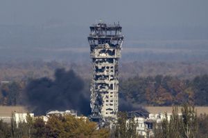 (VIDEO) PAO SIMBOL GRADA: Srušen toranj aerodroma u Donjecku