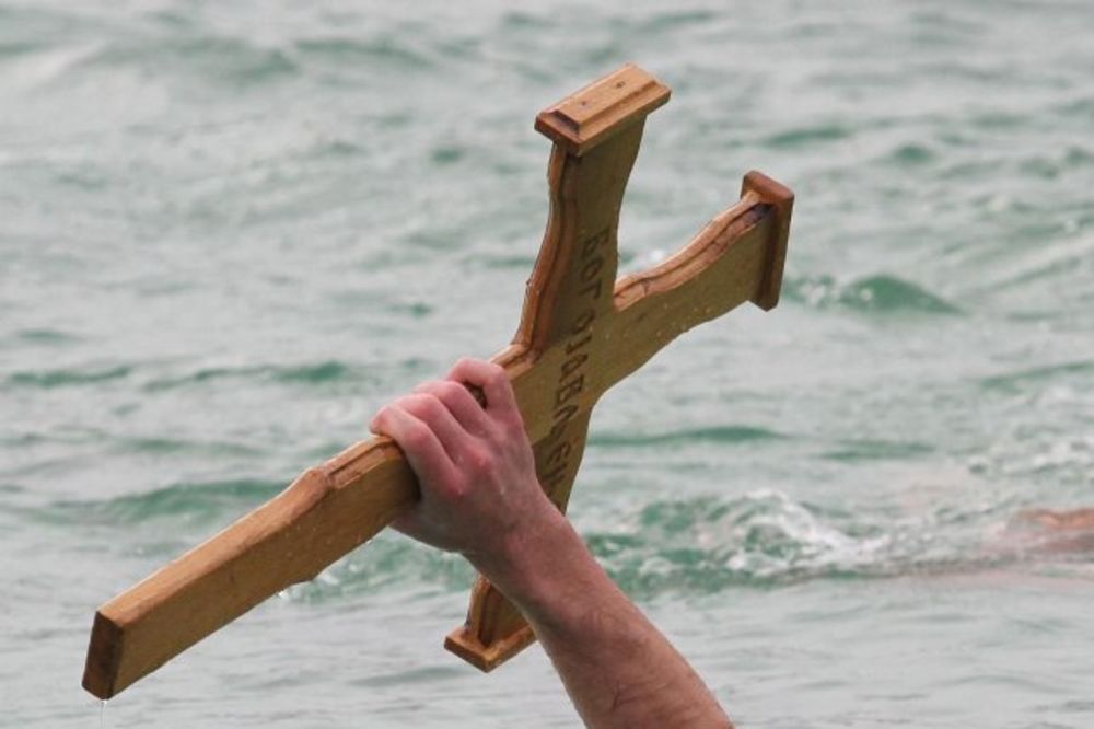 BAGRDANSKO JEZERO: Plivanje za časni krst sutra u podne