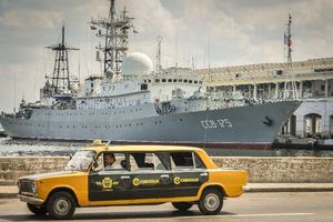 NENAJAVLJEN GOST: Ruski špijunski brod u Havani dan pre američkih pregovarača!