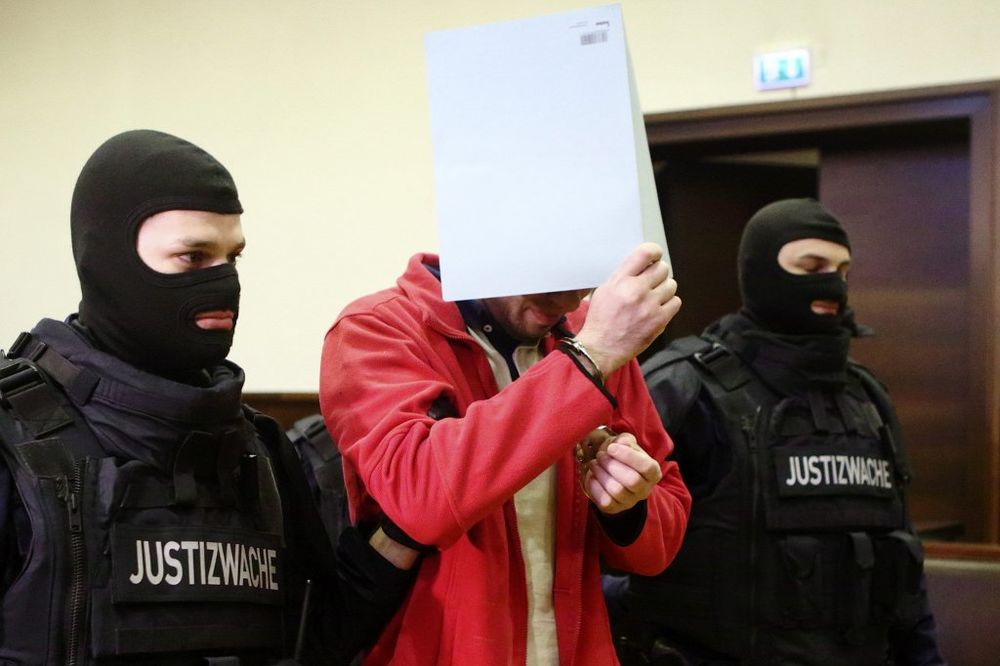 PRVO SUĐENJE ZA DŽIHAD U AUSTRIJI: Čečen optužen da se borio na strani ISIL u Siriji!